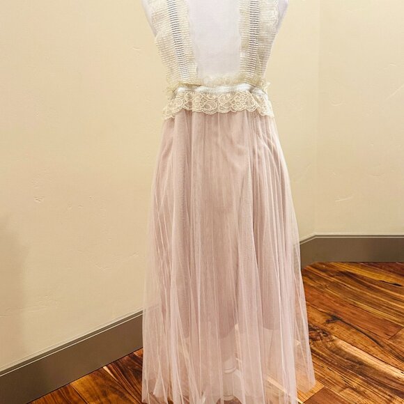 NWOT MOLLY BRACKEN PINK TULLE SKIRT WITH LACE SUSPENDERS MEDIUM - Picture 3 of 4